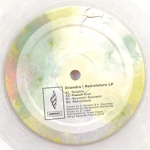 B1. Souvenir Souvenir