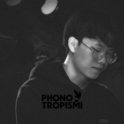 PhonoTropismi Invites Einox